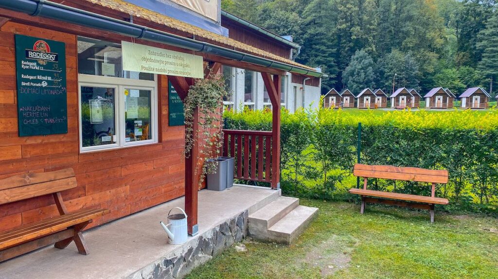 Spálovský mlýn - venkovní občerstvení